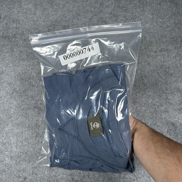 Timberland T Shirt Men's Size Large Blue Long Sleeve Blank Mini Logo Regular Fit - Picture 14 of 14
